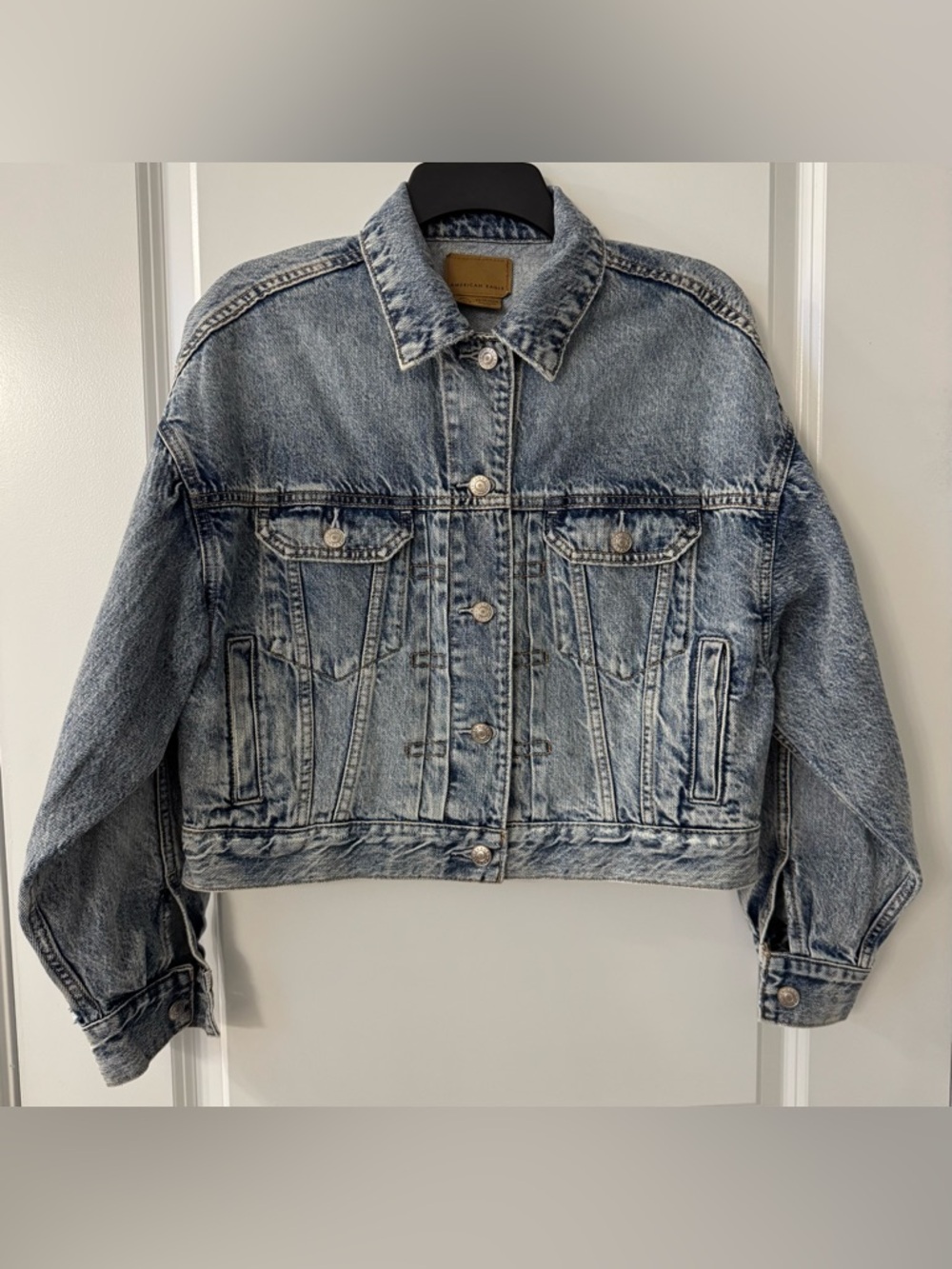 #z119 - American Eagle 100% Cotton Crop Double Stone Wash Blue Denim Jean Jacket